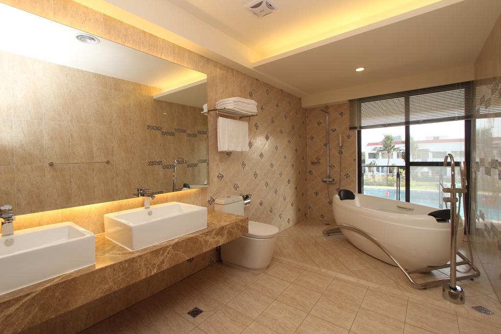 Dozen Park Kenting 墾丁12潛水訓練中心 Bed and Breakfast Exteriör bild