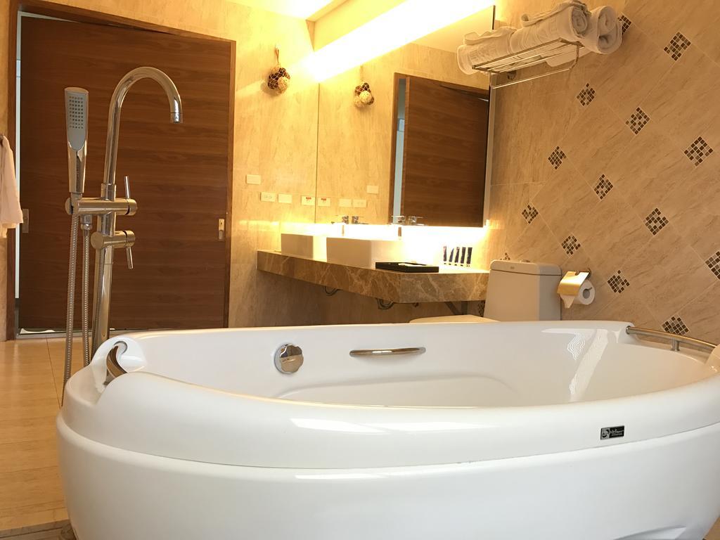 Dozen Park Kenting 墾丁12潛水訓練中心 Bed and Breakfast Exteriör bild