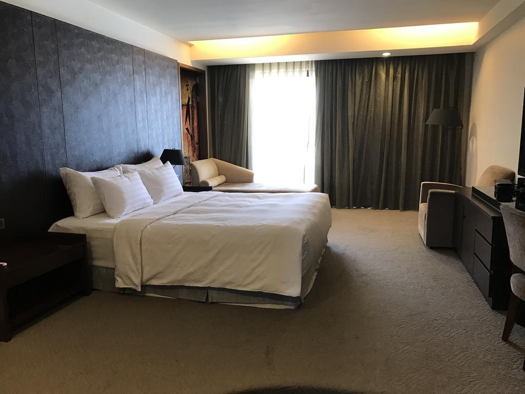 Dozen Park Kenting 墾丁12潛水訓練中心 Bed and Breakfast Exteriör bild