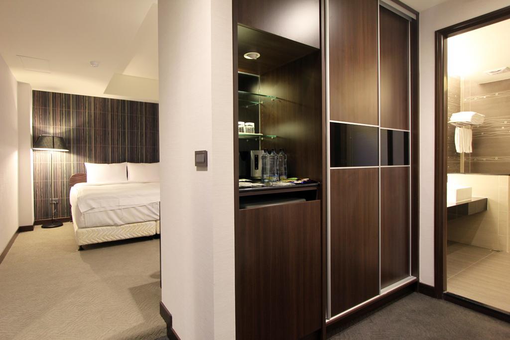 Dozen Park Kenting 墾丁12潛水訓練中心 Bed and Breakfast Exteriör bild