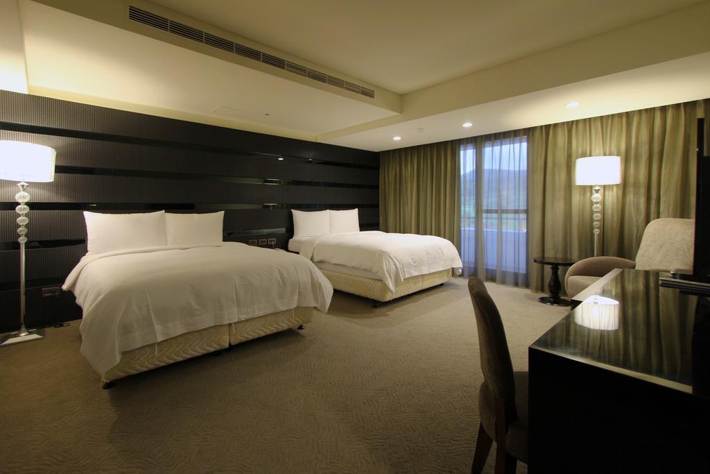 Dozen Park Kenting 墾丁12潛水訓練中心 Bed and Breakfast Exteriör bild