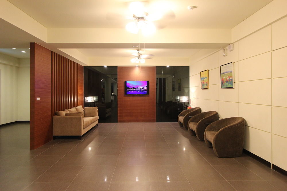 Dozen Park Kenting 墾丁12潛水訓練中心 Bed and Breakfast Exteriör bild